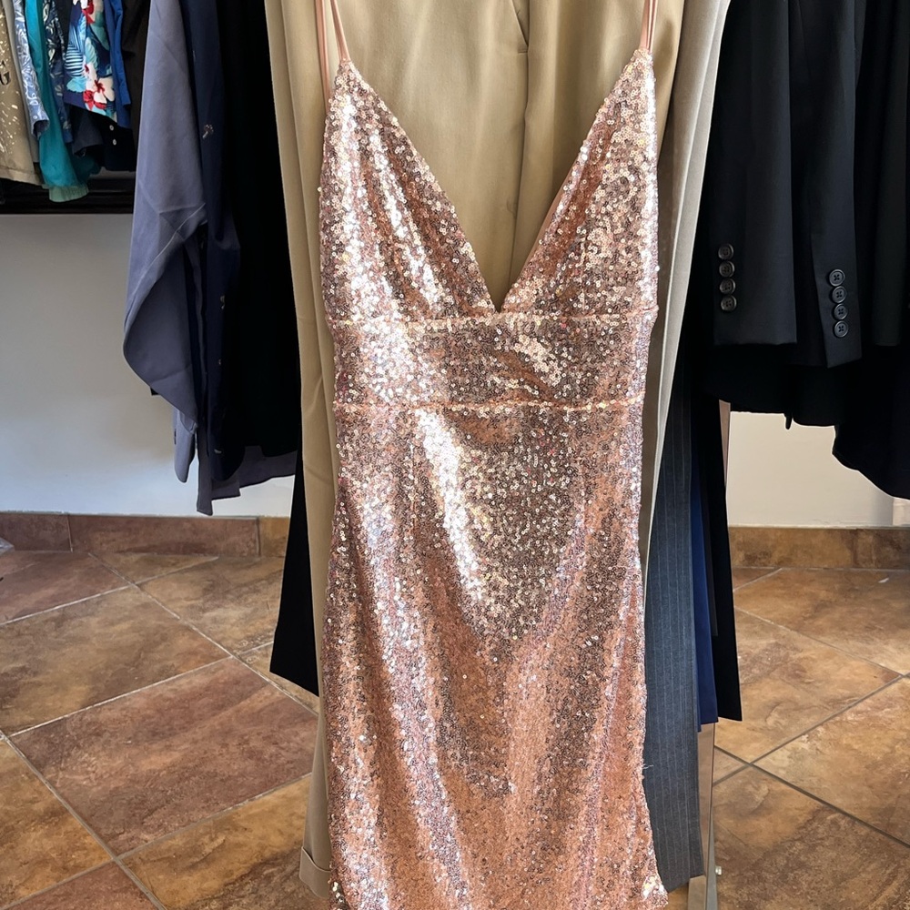 Hot Miami Styles Glittering Gold Backless Dress - Picture 2 of 7